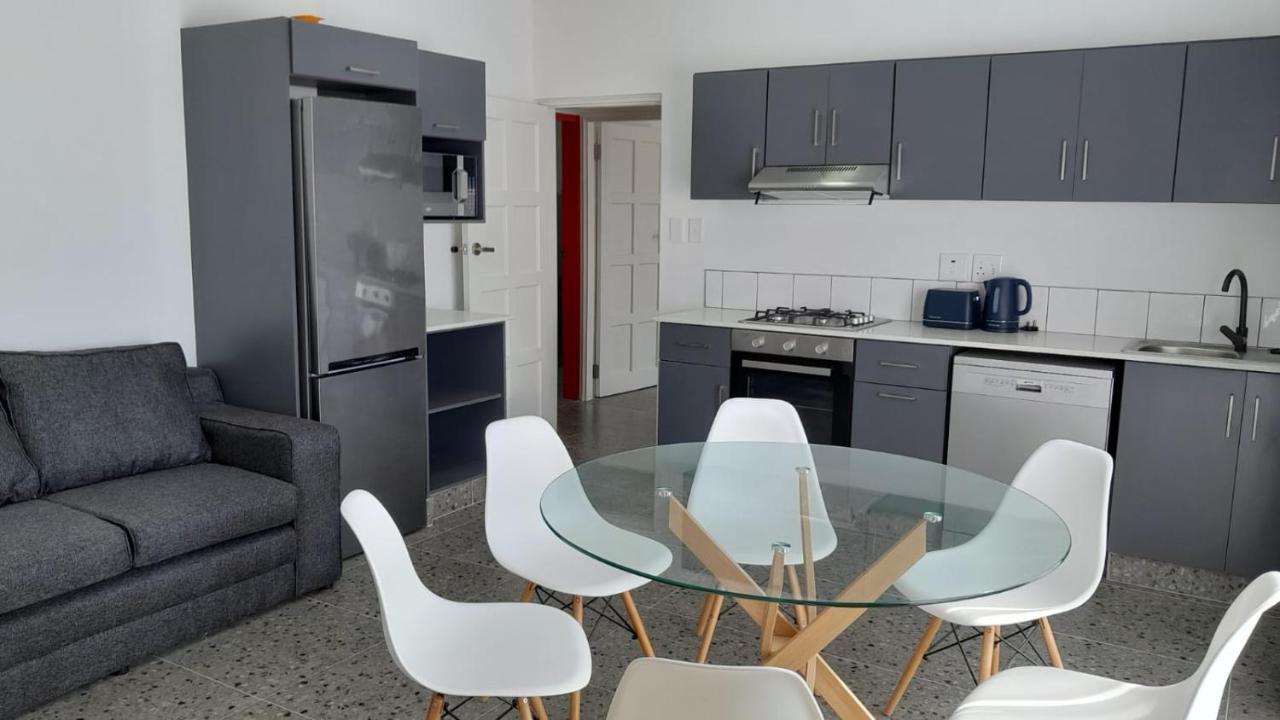 The Wishing Well Guest House Self-Catering Port Edward Buitenkant foto